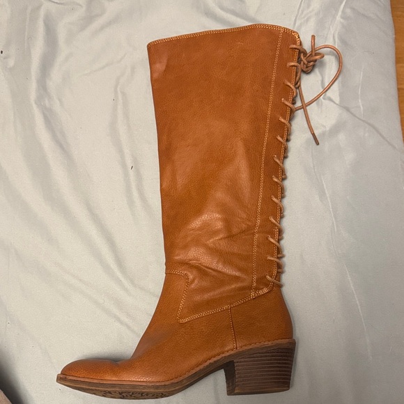 Brown Knee-High Heeled Boots - Picture 6 of 6